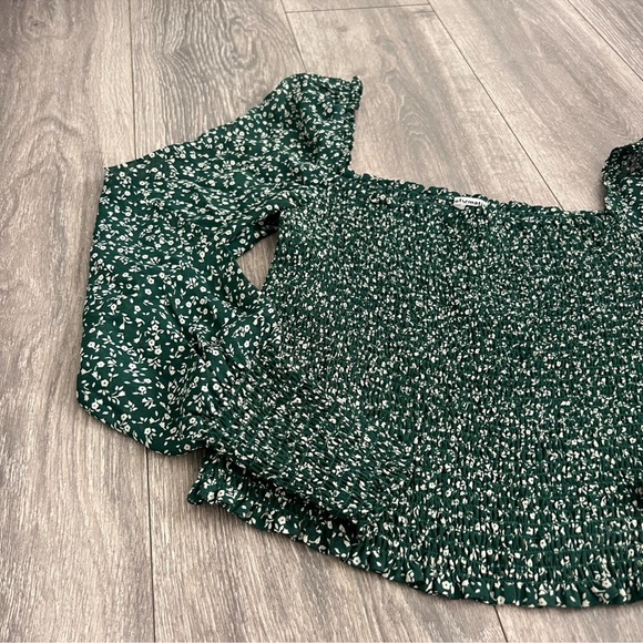 Reformation green blouse - Picture 2 of 6
